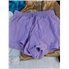 Image 5 : Golden Bee Kimona, Size 0 Pants & Shorts, Size 8 Sweater