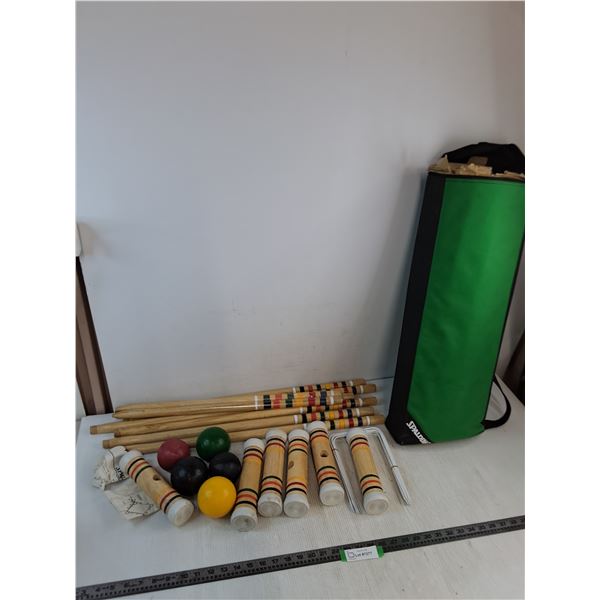 Spalding Croquet Set - Missing 1 Ball