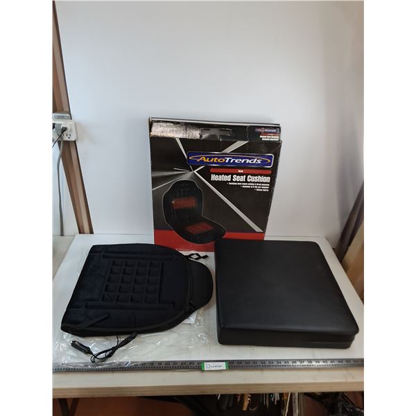 Auto Trends Heated Seat Cushion - Untested, Appears Unused, 18" x 20" Faux Leather Furniture Cushion