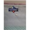 Image 2 : Zermatt 7' x 7' Patchwork Blanket - Some Stains