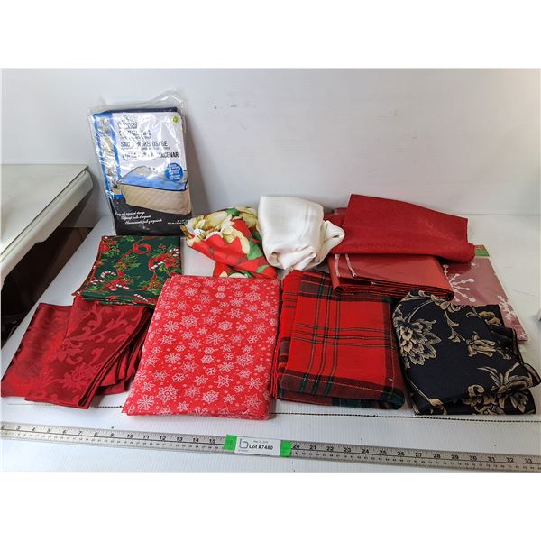 Blanket Storage Bag & Christmas Style Placemats, Table Runners, Table Cloths