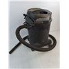 Image 3 : 4-Gallon 1.5HP Shop Vac - Tested