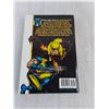 Image 2 : Marvel Comics Essential "Wolverine" Volume 1 - Cover Loose