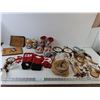 Image 1 : Canada Mitten, Slippers, Various Dream Catchers, & Photo Books