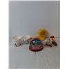 Image 5 : Snoopy Themed Items - Mini Flower Pots, Wall Decor, Salt & Pepper Shakers