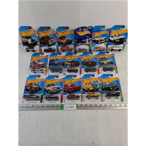(16) Hot Wheels (NIB)