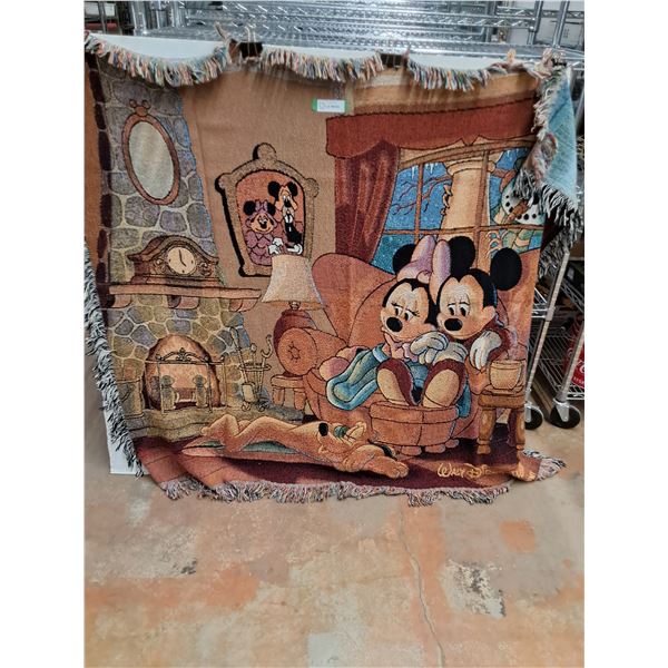 Walt Disney World Mickey/Minnie Mouse Pluto Snowman Tapestry Throw Blanket-56"x48"
