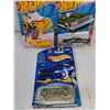 Image 5 : (17) Hot Wheels Vehicles (NIB)