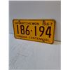 Image 3 : Vintage 1967 and 1969 Saskatchewan License Plates