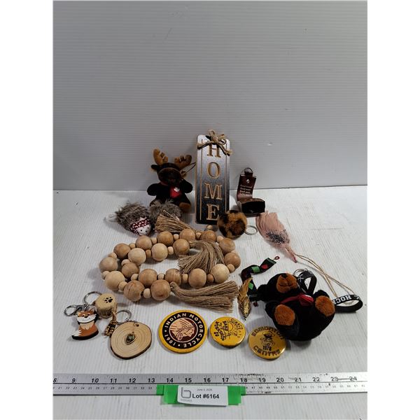 Assorted Items, Decor, Keychains
