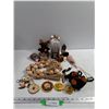 Image 1 : Assorted Items, Decor, Keychains
