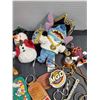 Image 2 : Misc Keychains