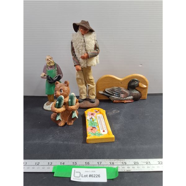Decor. Assorted Figurines, Thermometer,
