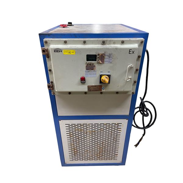 Ex-Proof Heating and Cooling Circulator, H54" x W25.5" x D31" (Model FLR-200)