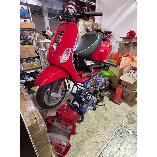 2010 Vespa S50 4V Red