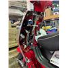 Image 6 : 2010 Vespa S50 4V Red