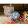 Image 2 : Group of Portable Work Lights & Extension Cords