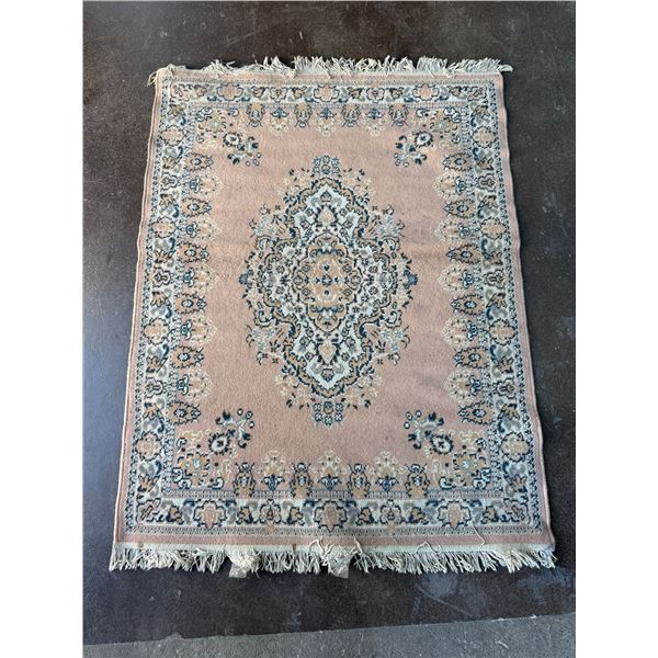 Small Persian Accent rug Dusty Rose and Navy Floral - Approx 66in x 47in