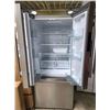 Image 4 : Forno 31" French Door Refrigerator with Ice Maker (Model FFFFD1974-31SB)