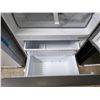 Image 7 : Hisense Counter-Depth Bottom-Freezer Refrigerator (RB17A2CSE)