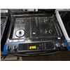 Image 3 : Whirlpool 30" Front-Control Gas Ranges - damaged outer glass and missing control knobs