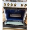 Image 2 : FORNO 30" White Electric Range - door damaged and repair is required