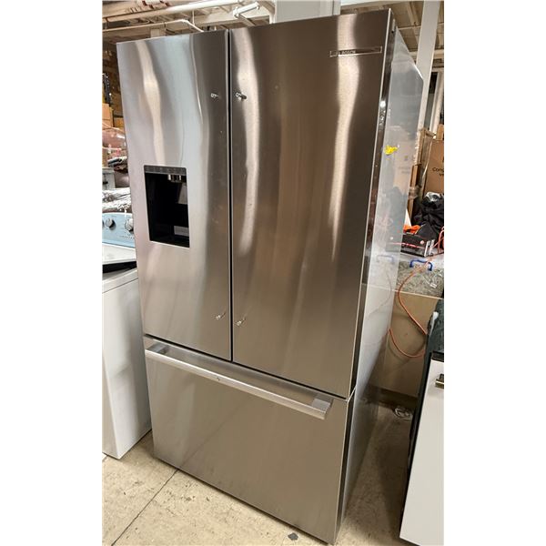 Bosch 500 Series 36" Stainless Steel French Door Refrigerator - Minor door dent