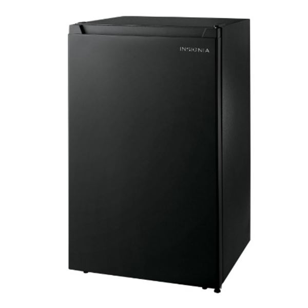 New - Insignia Freestanding Bar Fridge (Model NS-CF33BK3-C / without box)