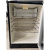 Image 2 : Frigidaire Gallery Professional Series Wine Cooler, H34" x W23.5" x D24" - Tested, Powers on