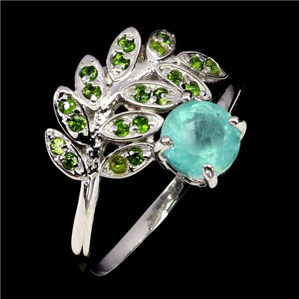 4 MM ROUND CUT EMERALD AND CROME DIOPSIDE RING IN 14K WHITE GOLD OVER 925 STERLING SILVER - SIZE 6.5
