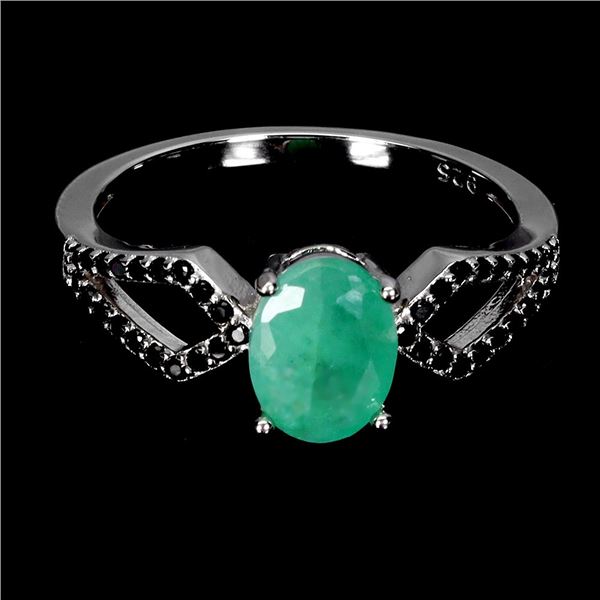 BIG 8X6 MM OVAL CUT EMERALD AND BLACK SPINEL RING IN 14K WHITE GOLD OVER 925 STERLING SILVER - SIZE 