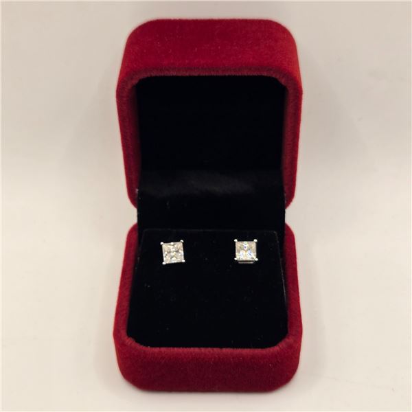 2.00 CT GRA CERTIFIED PRINCESS CUT MOISSANITE STONE VVS D COLOR SET IN 4 CLAW BASKET HEAD SET IN 925