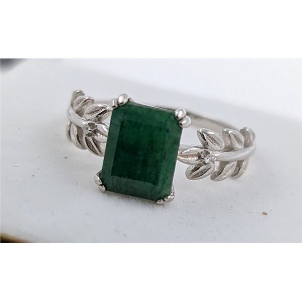 2.9 ct Certified Silver Emerald gemstone Ring ($5,110 Appraisal)