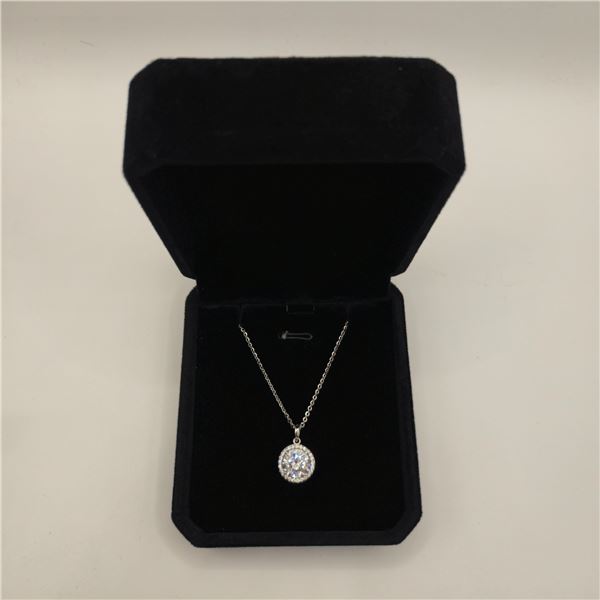 925S 2.0ct Simulated Diamond (CZ) Halo Necklace - Adjustable 16" to 18" Long Mounted in 925 Sterling