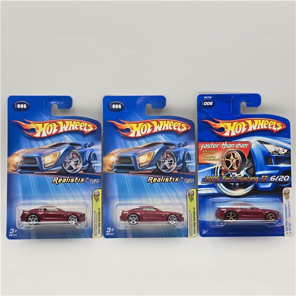 Hot Wheels 05 Mustang lot of 3