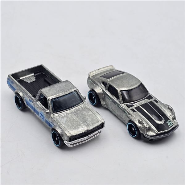 Hot Wheels Zamac Datsun Pair