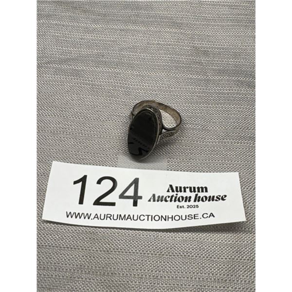 Vintage .875 Silver Ring w/Black Onyx Stone