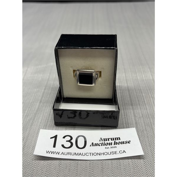Vintage .925 Sterling Ring w/Black Inset Centre Stone