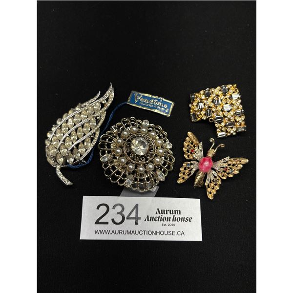 4 Signed Vintage Rhinestones Brooches (As Found)