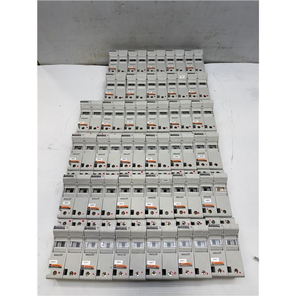 Lot of (34) Bussmann #CH30J2