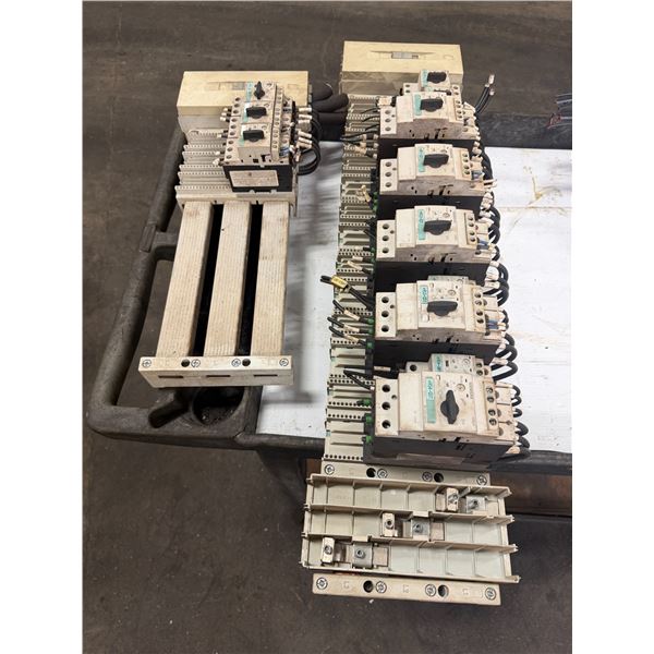 Lot of Siemens Circuit Breakers