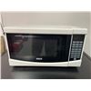 Image 1 : RCA Microwave Oven, Model RMW742-White, 0.7 Cu. Ft., 700W