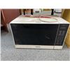 Image 1 : Panasonic Microwave Oven With Digital Touchpad Controls