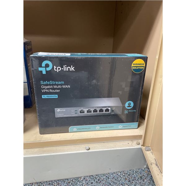 TP-Link SafeStream Gigabit Multi-WAN VPN Router Model TL-R605