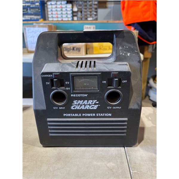 Redcon Smart-Charge Portable Power Station with 12V Output