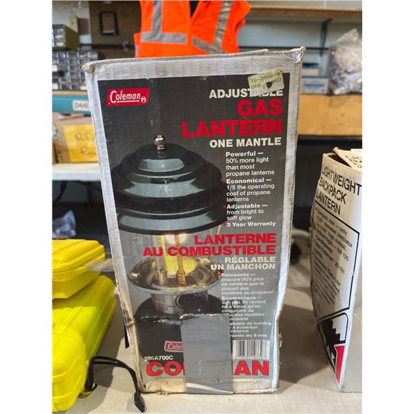 Coleman Adjustable Gas Lantern with One Mantle