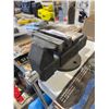 Image 2 : Heavy-Duty Metal Bench Vise with Rotating Base