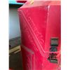 Image 2 : Nomadic Instand Red Hard Transport Case with Display Light Set Components