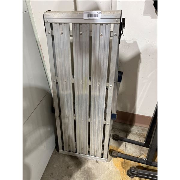 Aluminum Folding Work Platform Step Ladder with Anti-Slip Surface