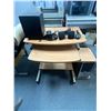 Image 5 : Labtec Audio System with Velocity PC and Desk